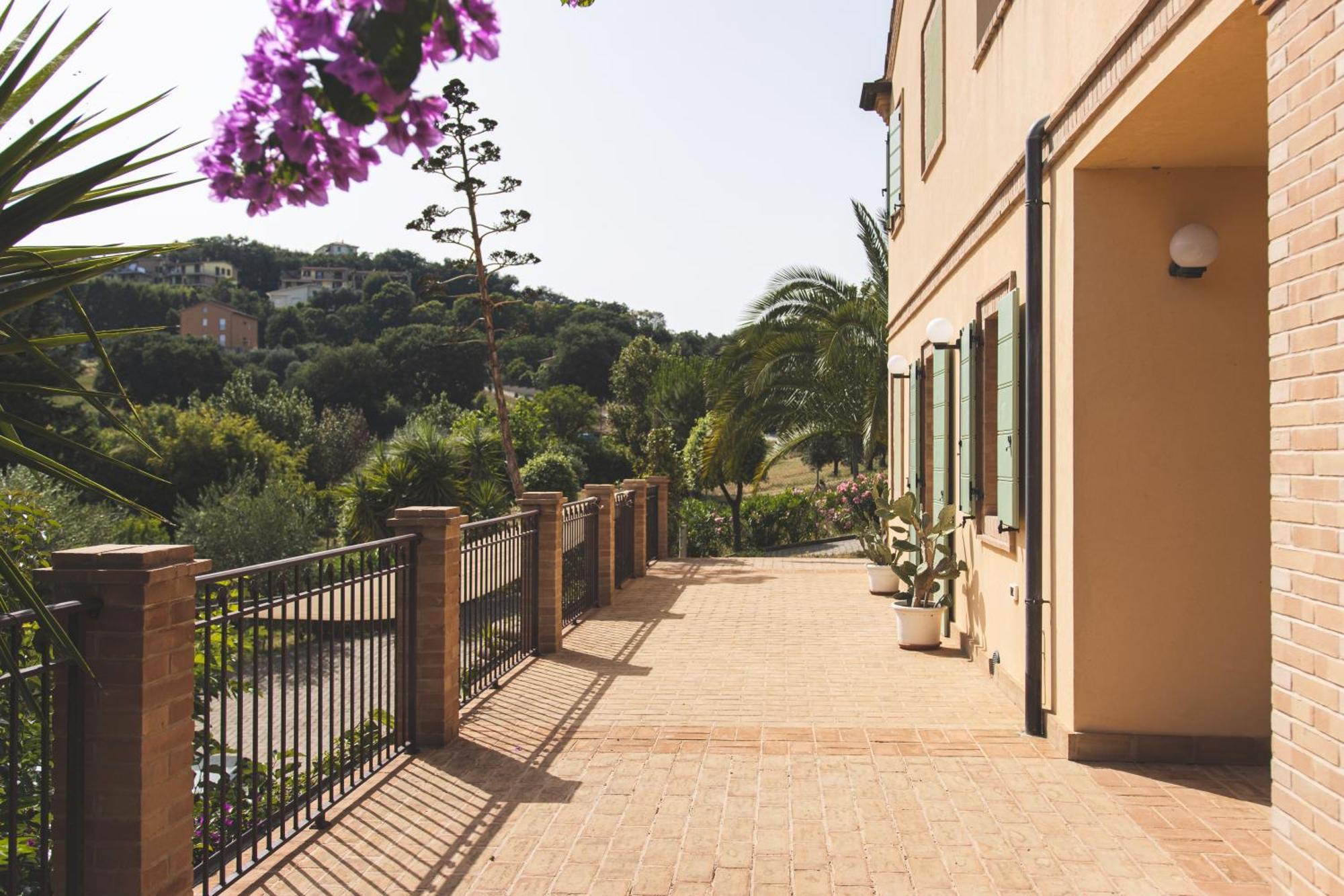 Villa Mariposa ชิวิตาโนวา มาร์เค ภายนอก รูปภาพ